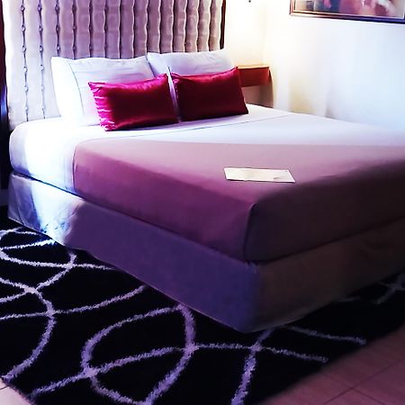 Dulcinea Hotel And Suites Мактан Екстериор снимка
