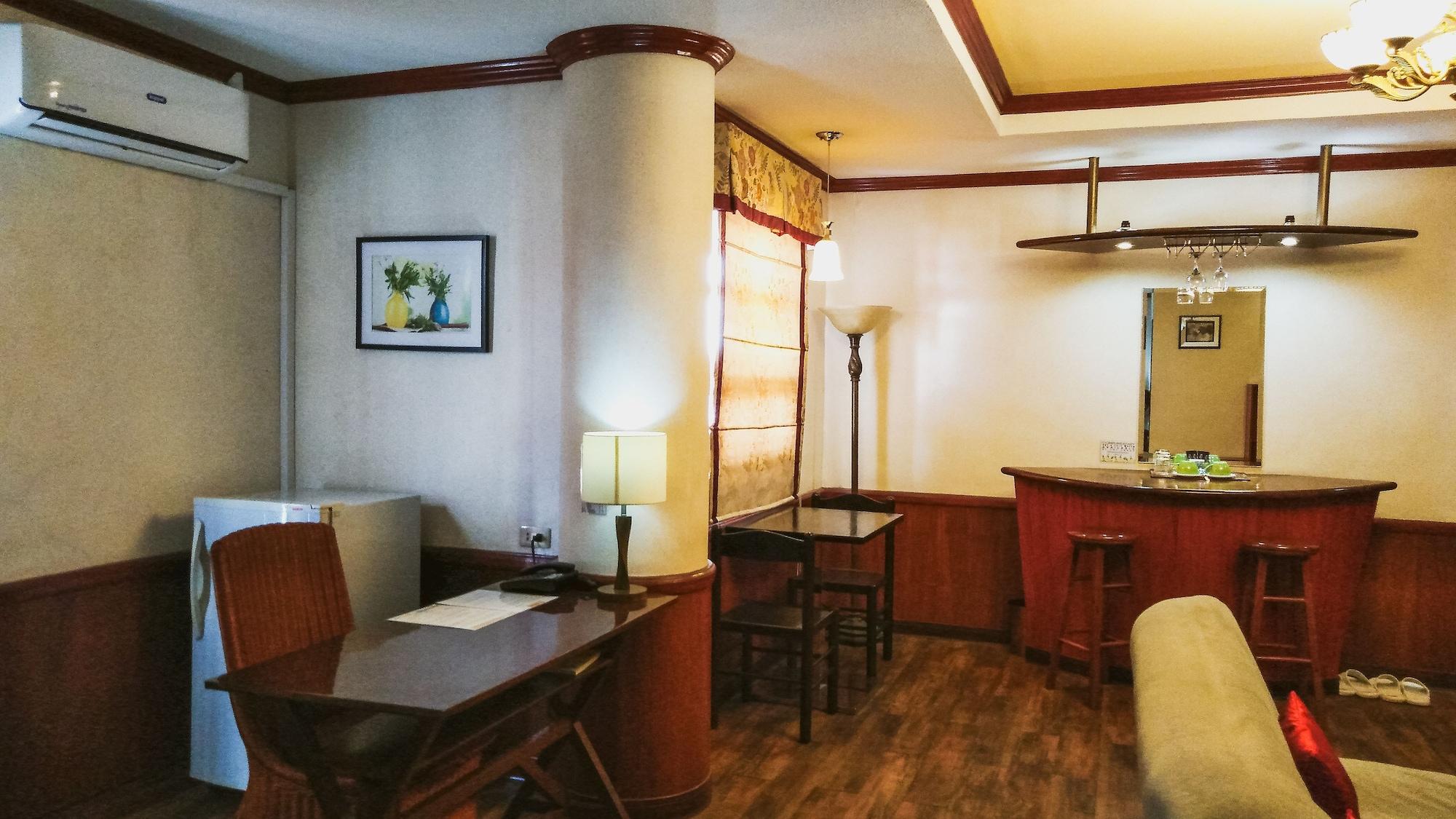 Dulcinea Hotel And Suites Мактан Екстериор снимка