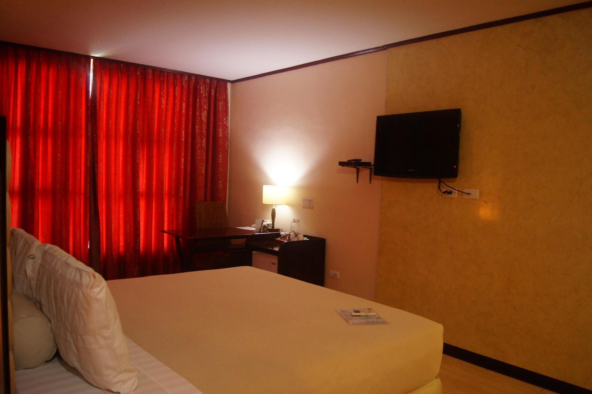 Dulcinea Hotel And Suites Мактан Екстериор снимка