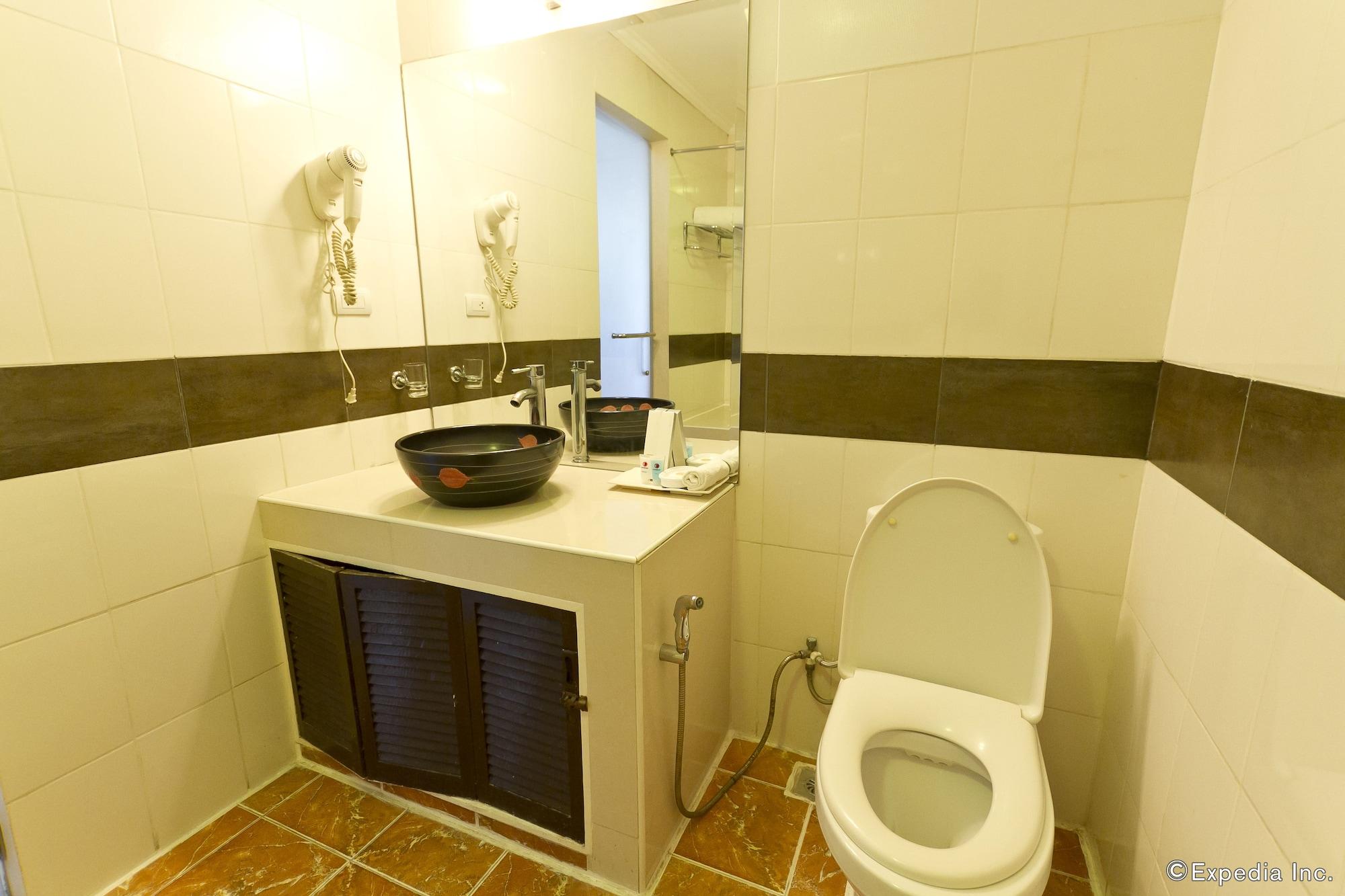Dulcinea Hotel And Suites Мактан Екстериор снимка