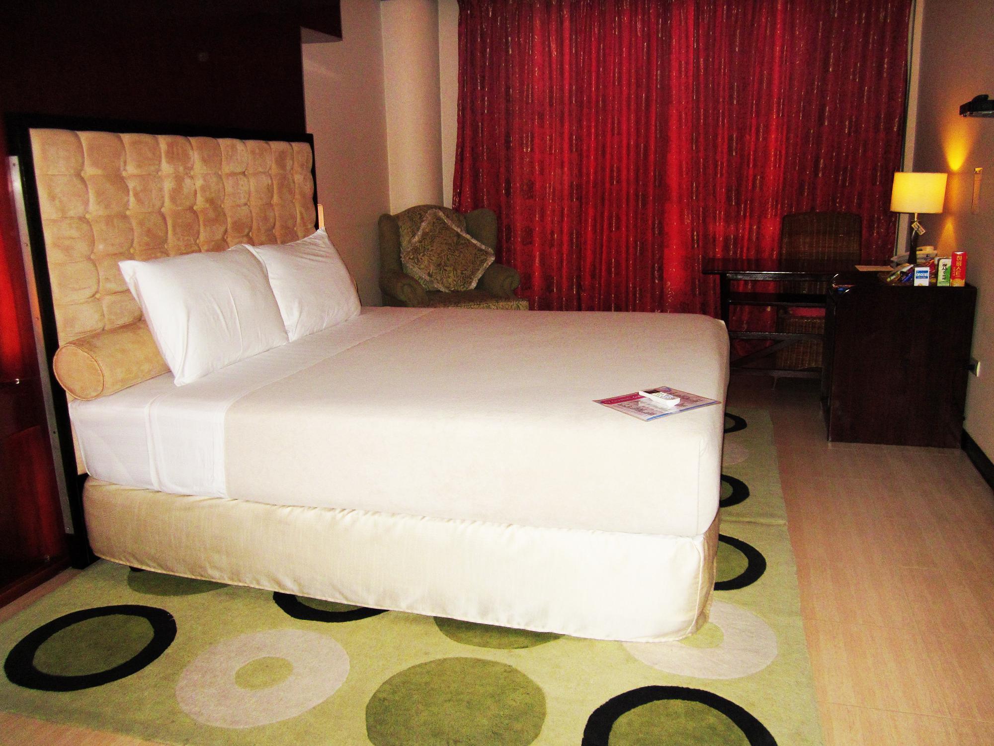 Dulcinea Hotel And Suites Мактан Екстериор снимка