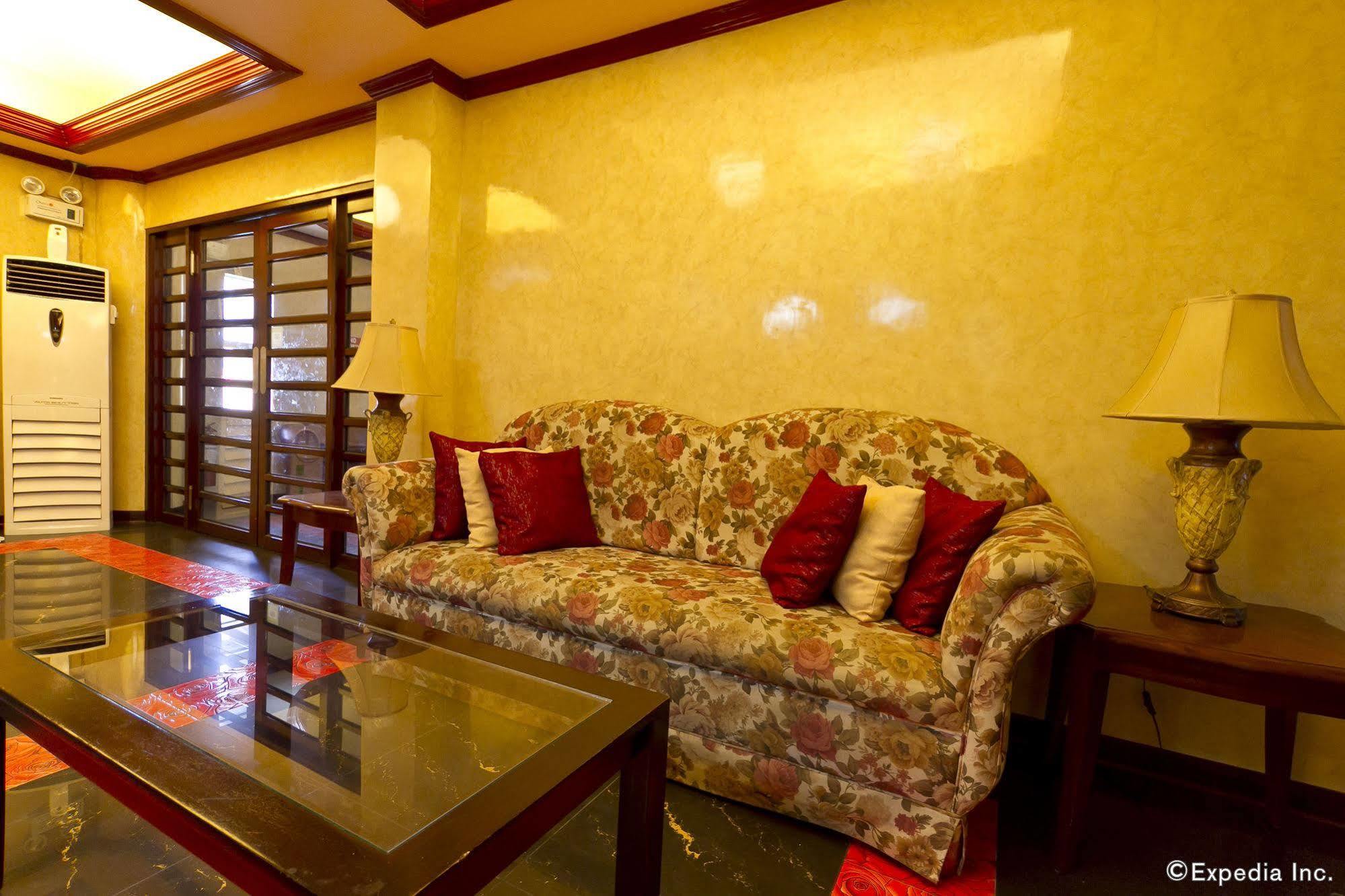 Dulcinea Hotel And Suites Мактан Екстериор снимка