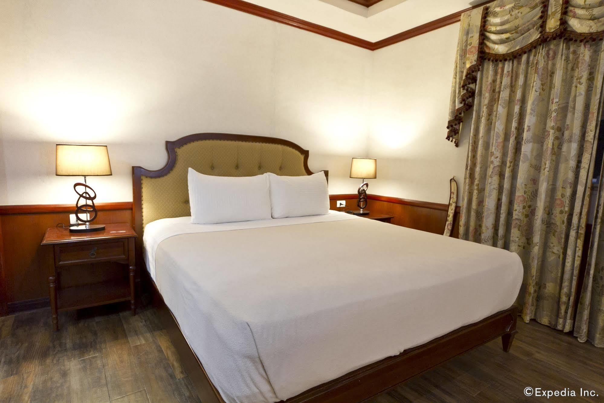 Dulcinea Hotel And Suites Мактан Екстериор снимка